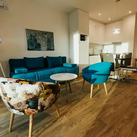 Amfora-modern With Pool Apartamento *