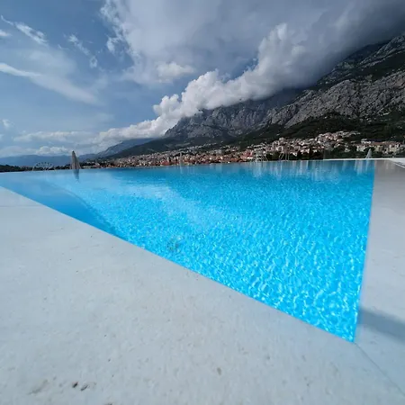 Daire Amfora-modern With Pool Makarska