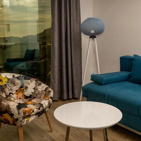 Amfora-modern With Pool Apartamento *