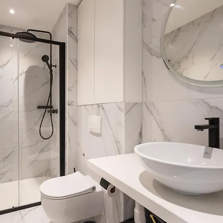 Amfora-modern With Pool Apartamento *