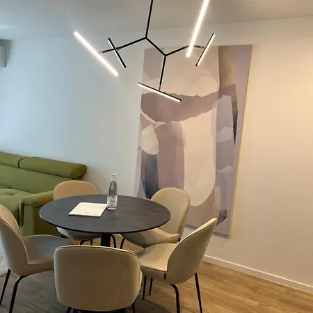 Amfora-modern With Pool Daire Makarska