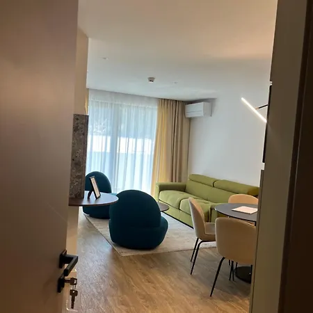 Daire Amfora-modern With Pool Makarska