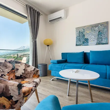 Amfora-modern With Pool